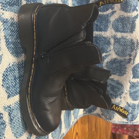Dr. Martens Classic Black Ankle Boots - Picture 3 of 9
